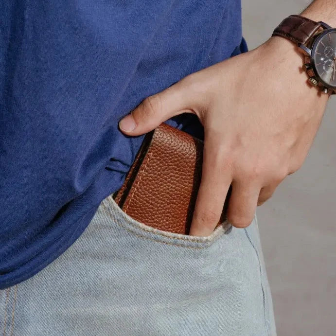 Bifold Leather Wallet with Transperent Card-ID, Brown