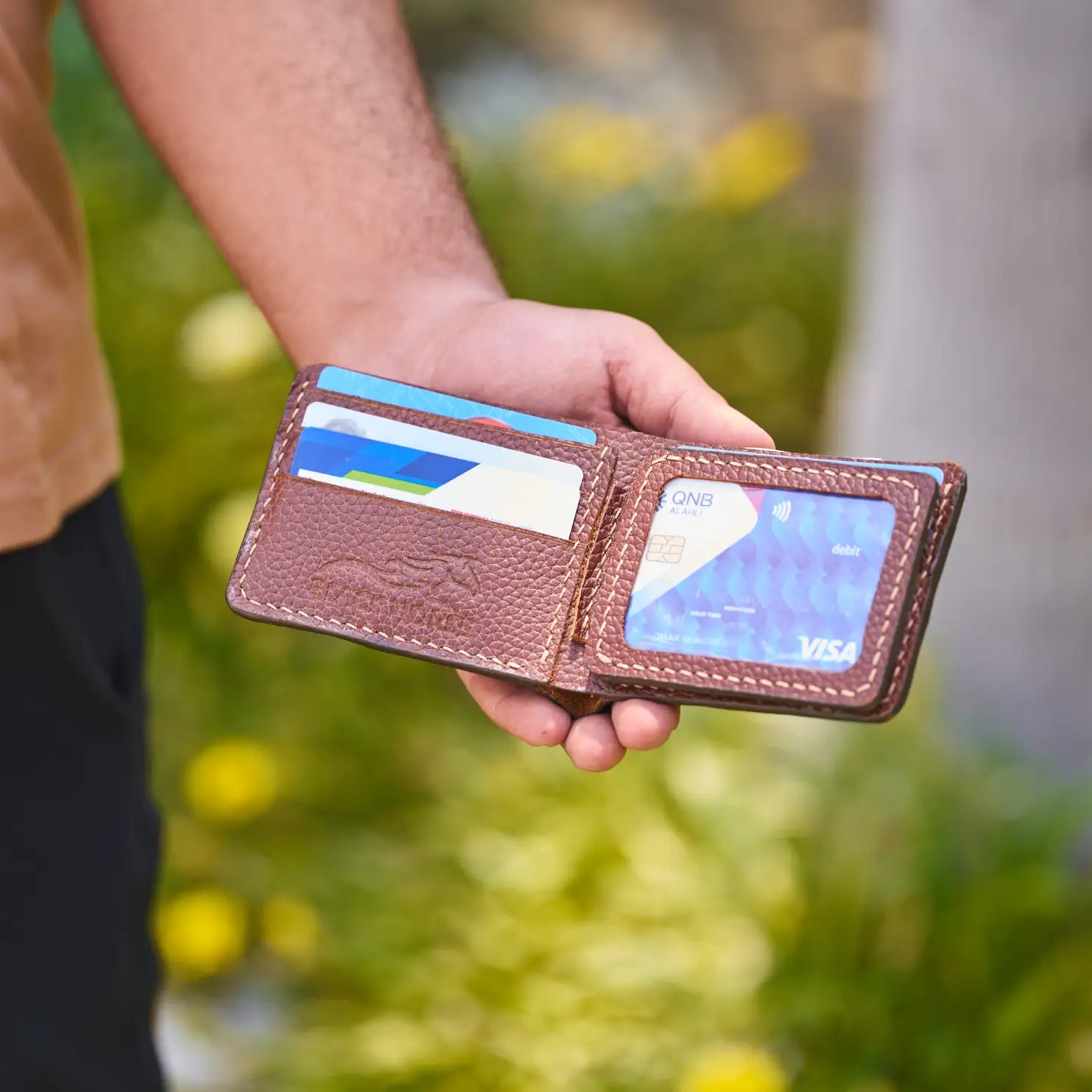 Bifold Leather Wallet with Transperent Card-ID, Brown