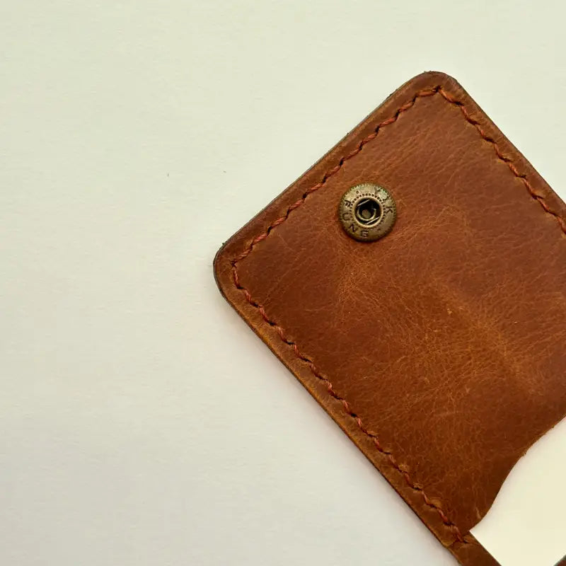 Trifold Leather Card Holder Reddish Brown.