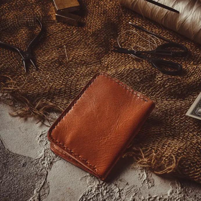 Bifold Leather Card Holder Slim Smooth Brown.